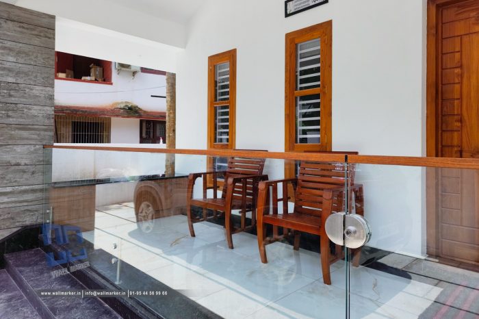sit out glass door Thalassery